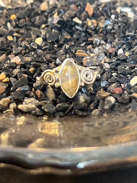 Silver .925 Rutilated Quartz Ring (183)