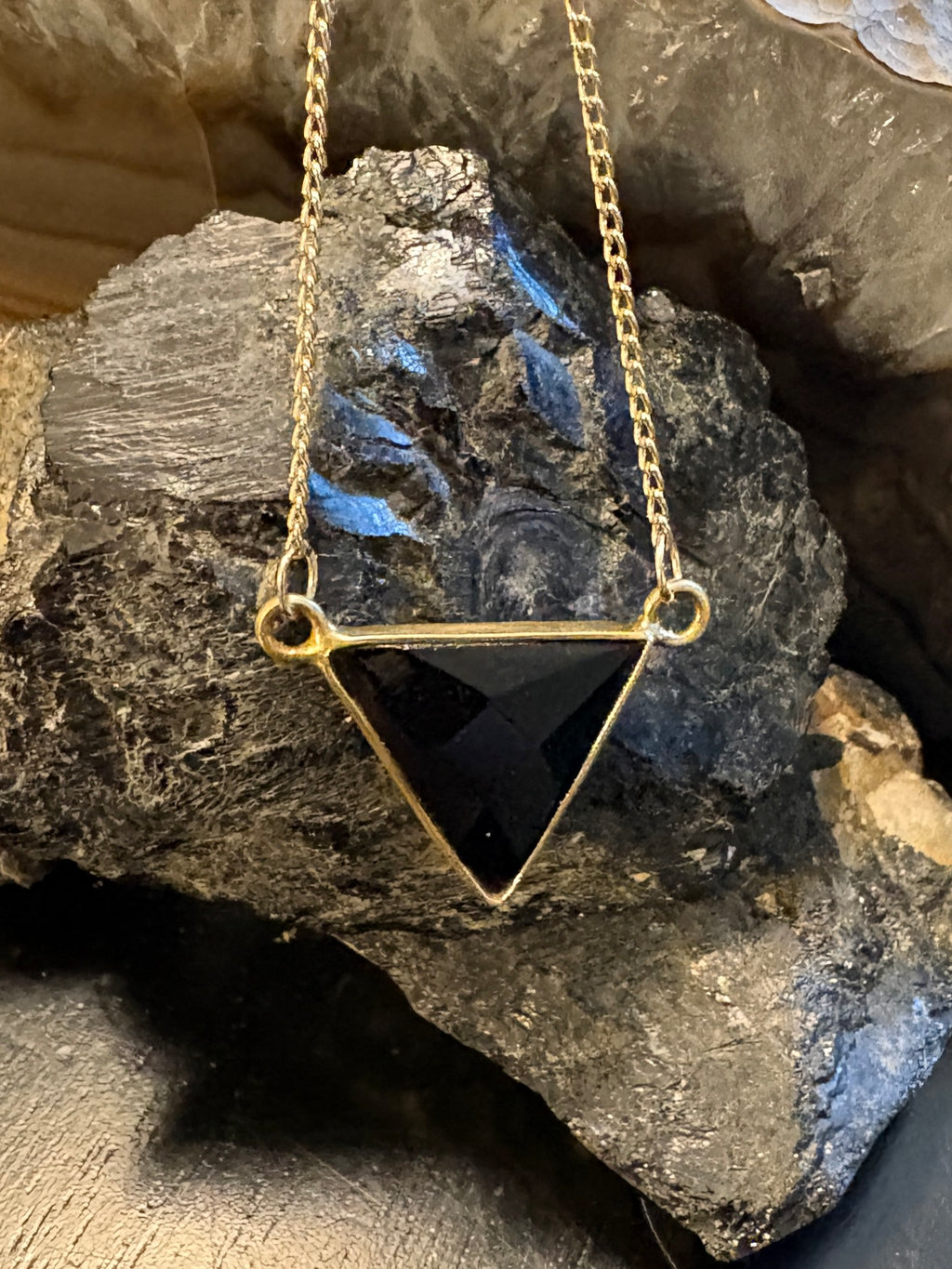 P + G Crystal Triangle Collection