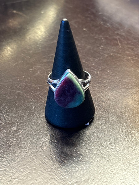 Silver .925 Ruby Zoisite Ring (182)