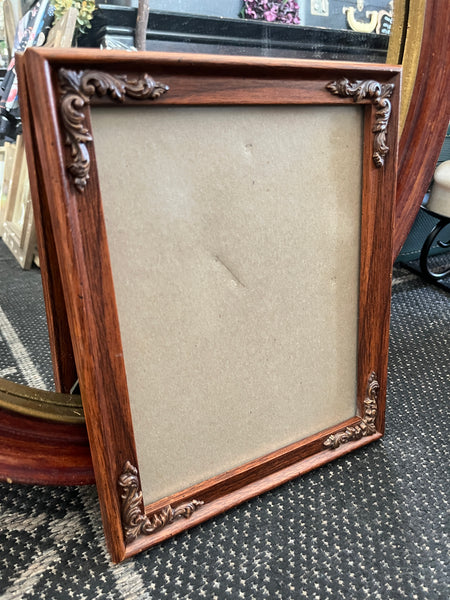Vintage Frame 9.5x 11.5”
