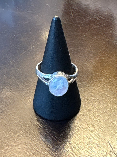 Silver .925 Rainbow Moonstone Ring (176)