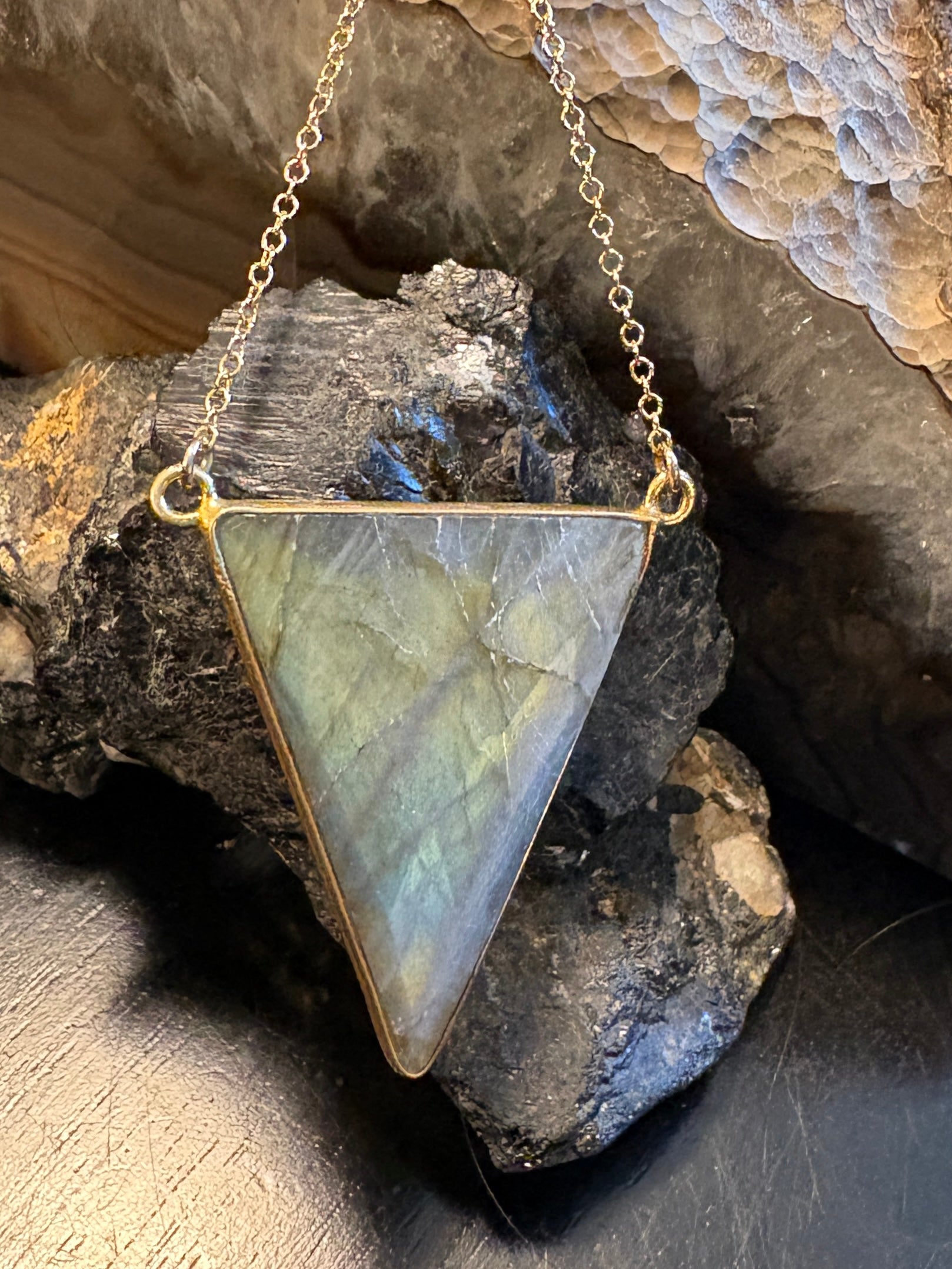 P + G Crystal Triangle Collection