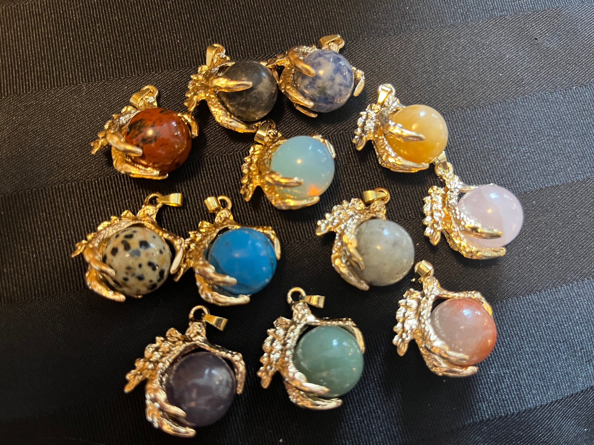Dragon Claw Pendents - Agate