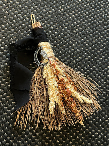 Vintage Besom w/ Bitter Dock