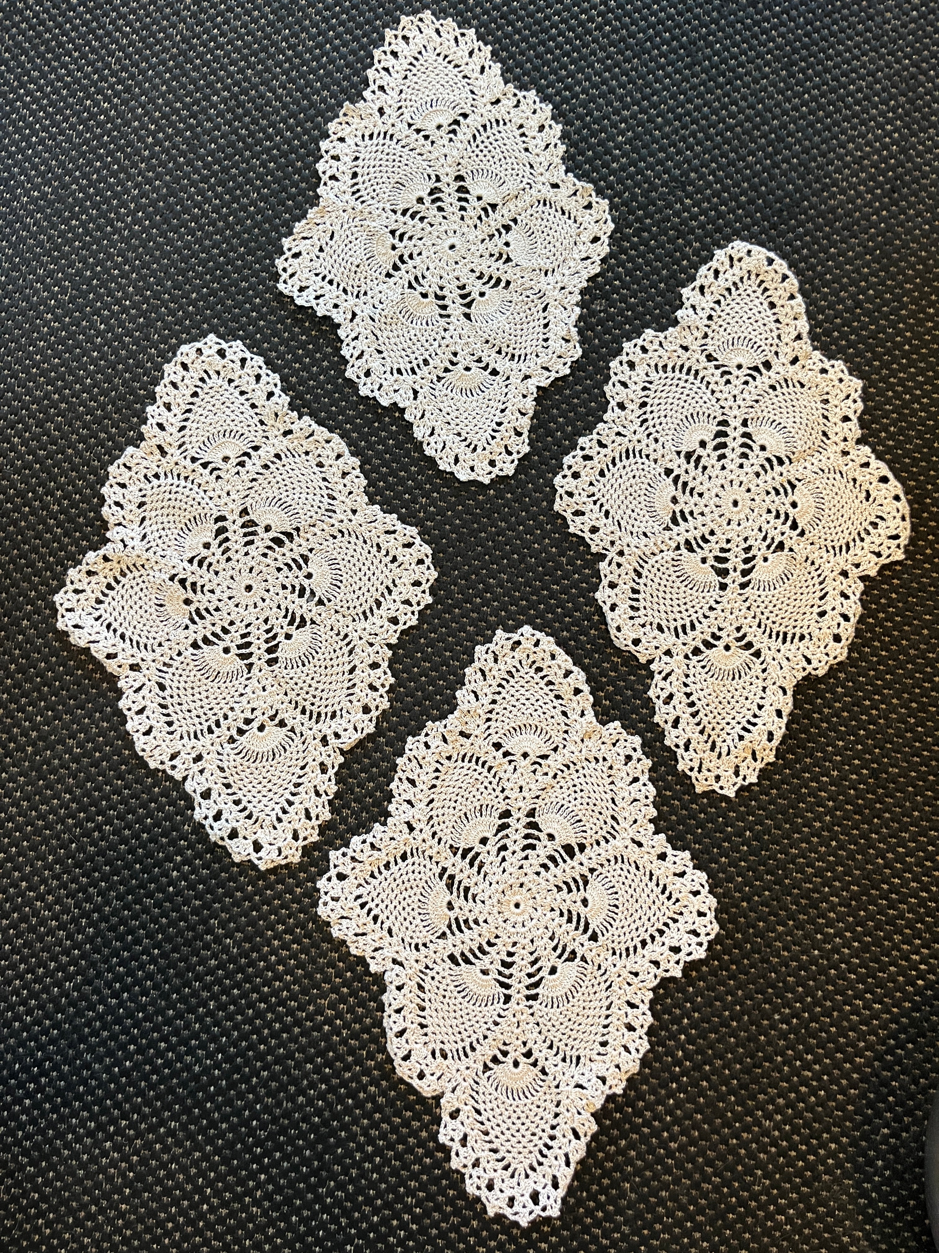 Diamond Ecru Doily Set