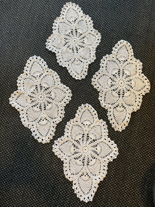 Diamond Ecru Doily Set