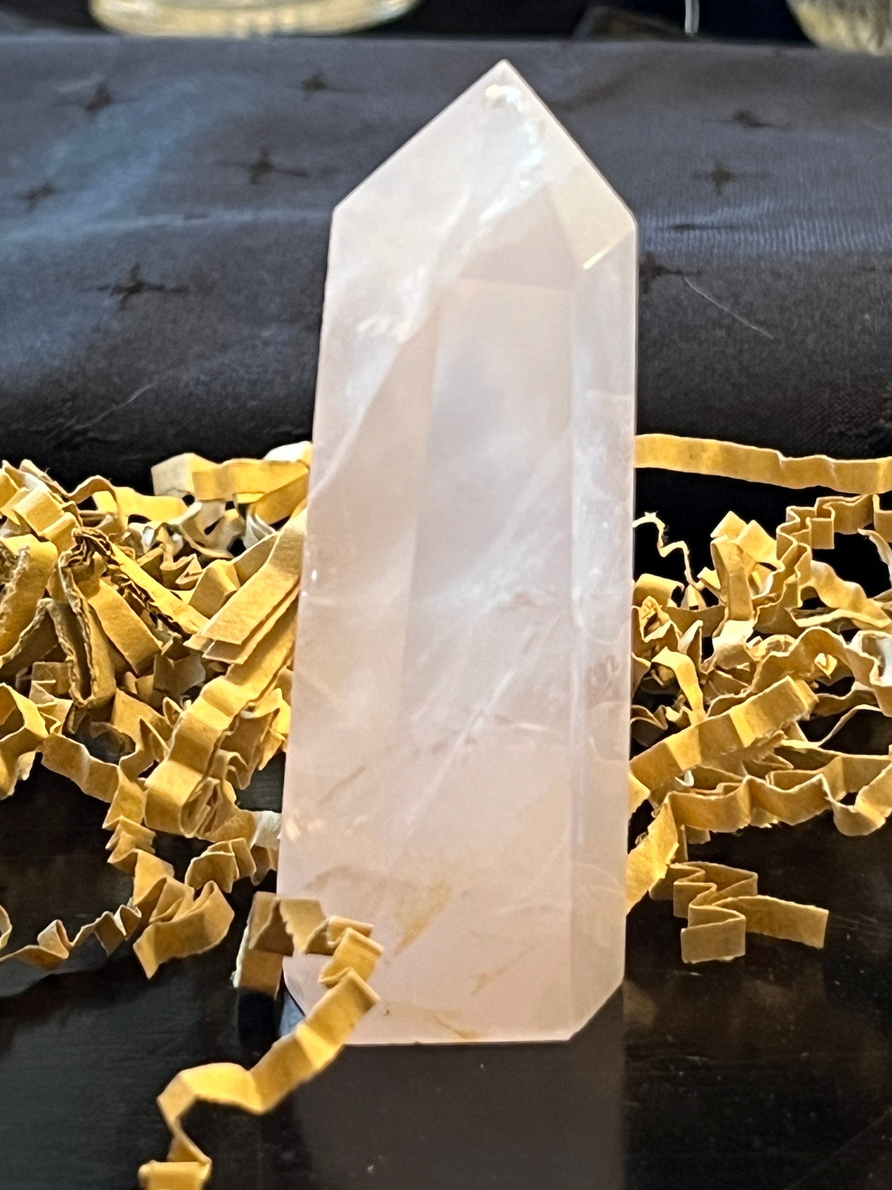 Rose Quartz Generator Tower – Love & Self-Compassion Healing Crystal (Set 1)