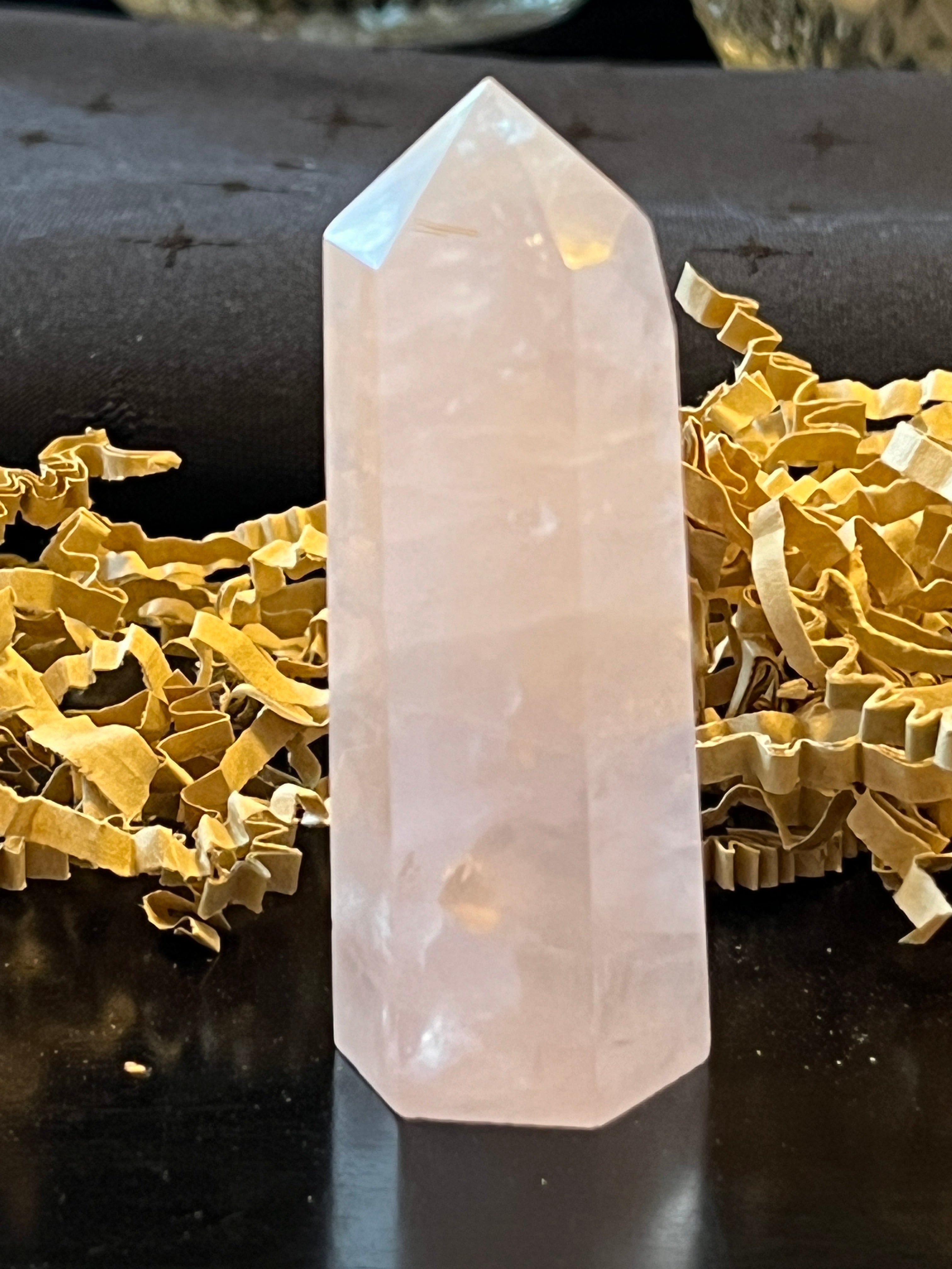 Rose Quartz Generator Tower – Love & Self-Compassion Healing Crystal (Set 1)