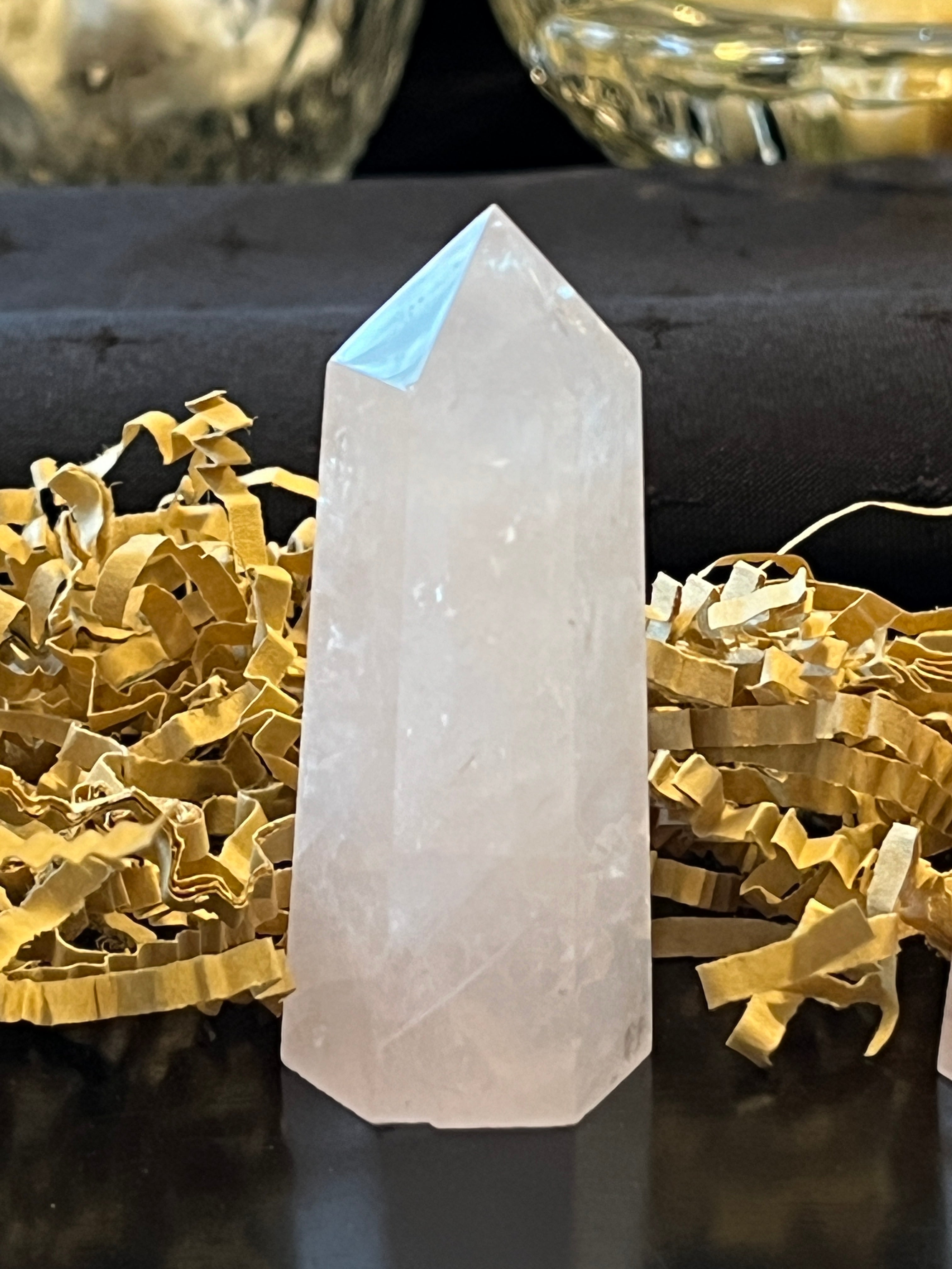 Rose Quartz Generator Tower – Love & Self-Compassion Healing Crystal (Set 1)