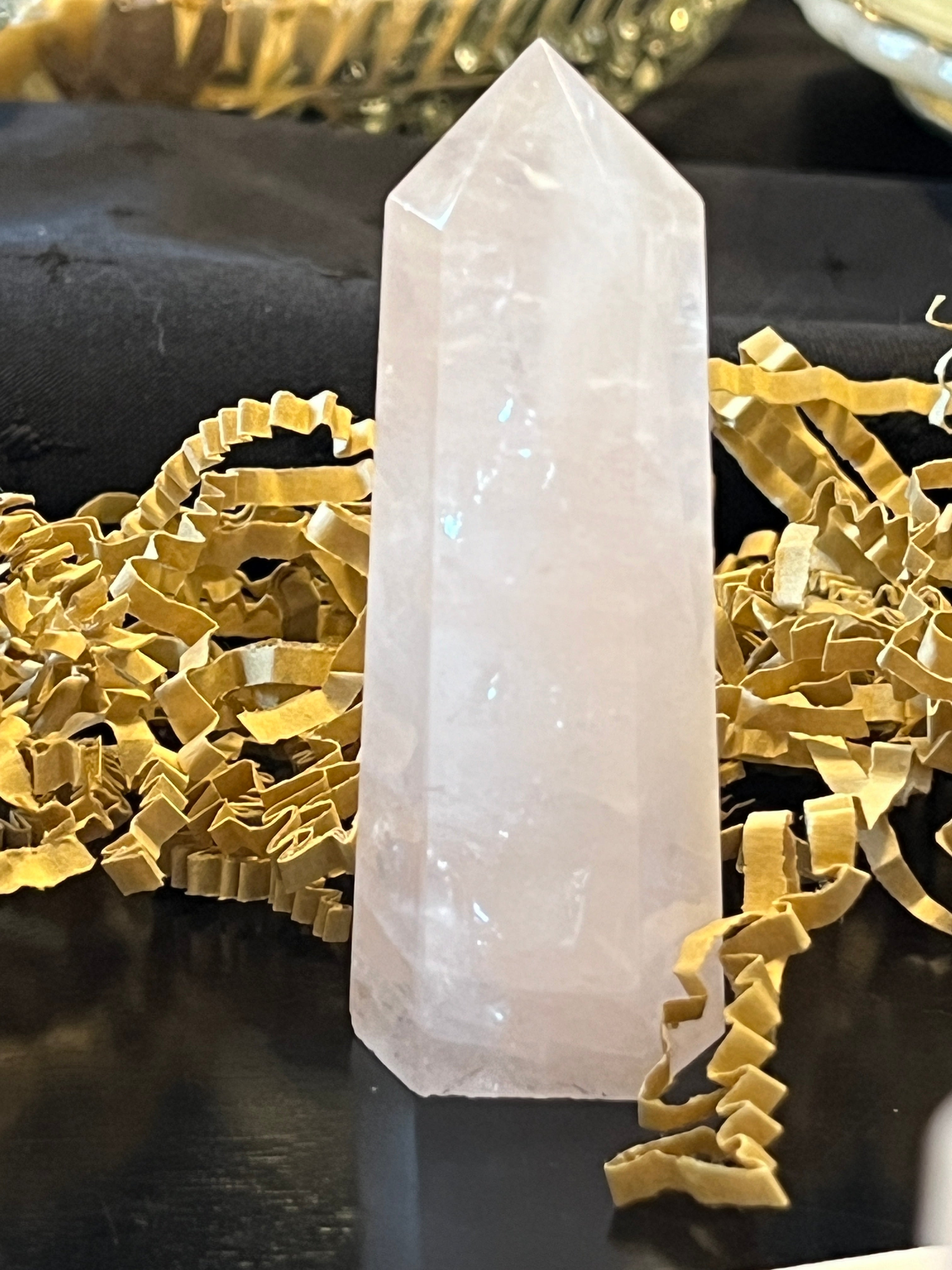 Rose Quartz Generator Tower – Love & Self-Compassion Healing Crystal (Set 1)