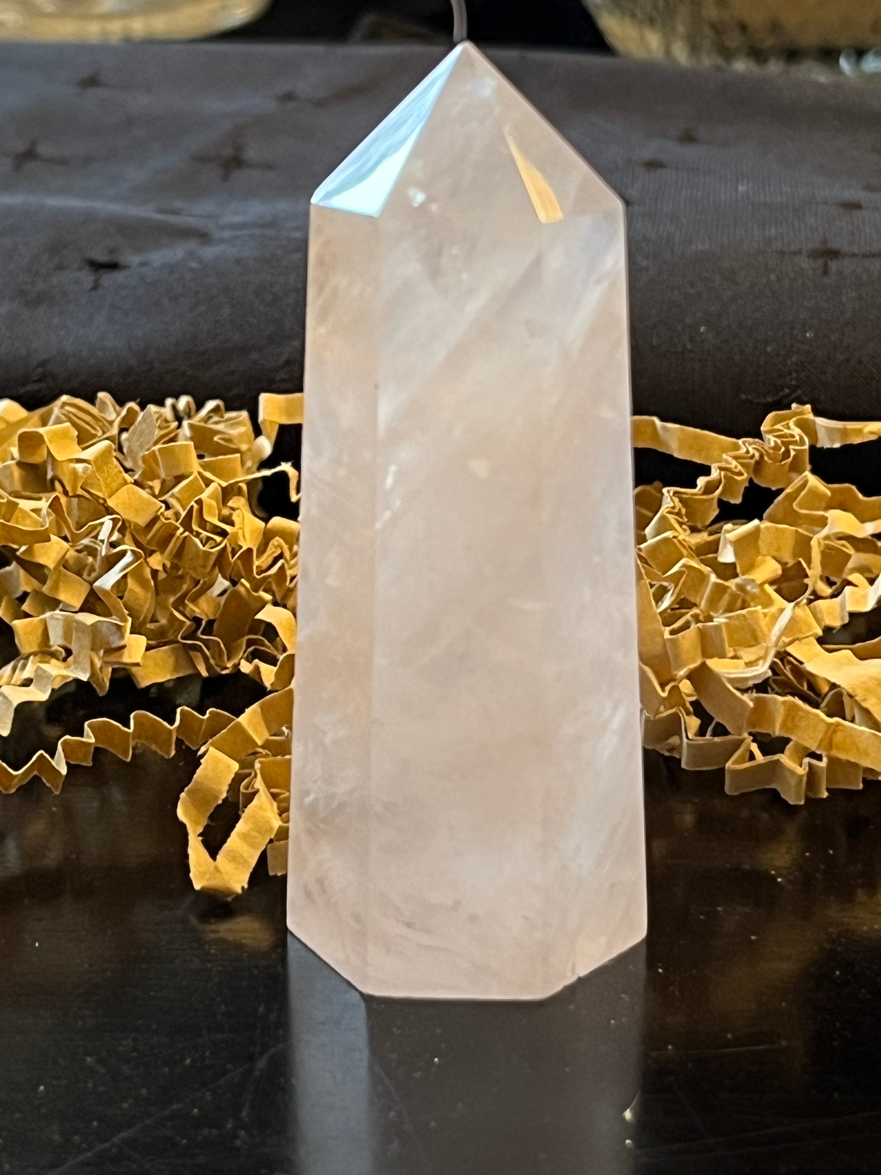 Rose Quartz Generator Tower – Love & Self-Compassion Healing Crystal (Set 1)