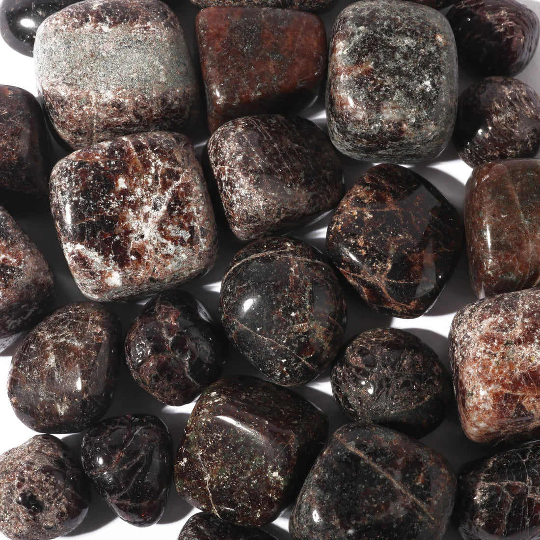 Garnet Tumbled Stone – Passion & Vitality Healing Crystal