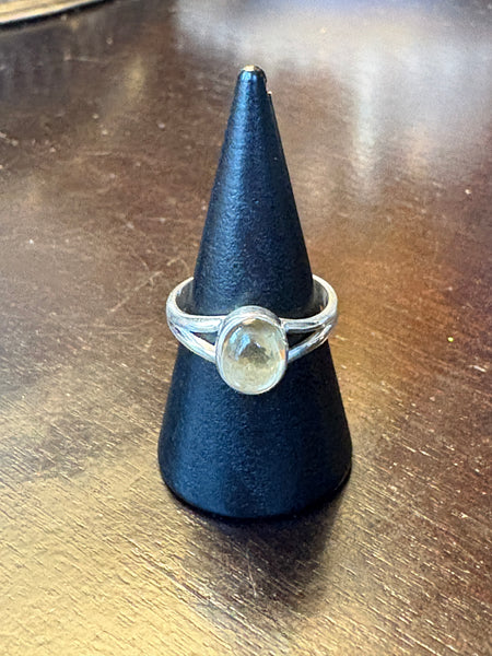Silver .925 Citrine Ring (134) – Abundance & Manifestation Crystal Jewelry