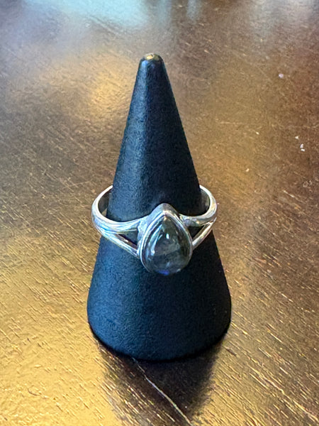 Silver .925 Labradorite Ring (156) – Magic & Transformation Crystal Jewelry