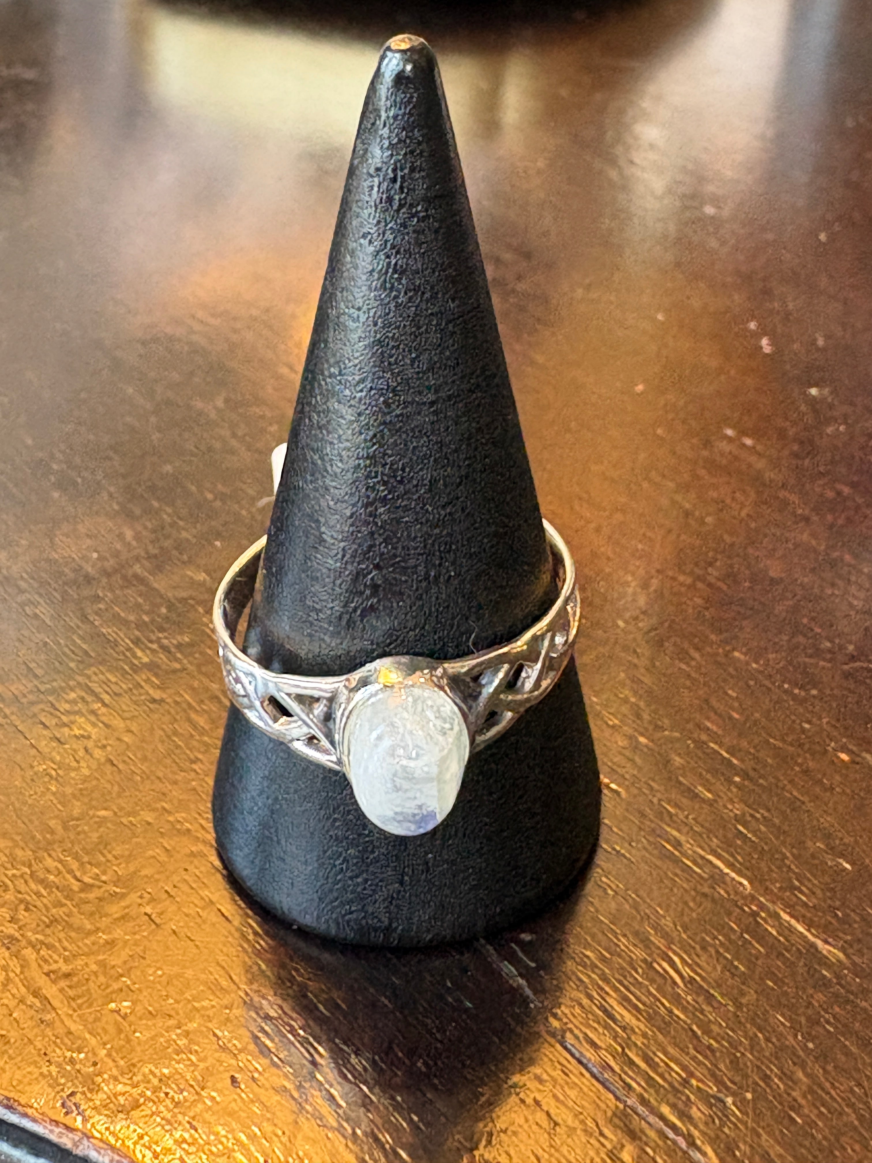 Silver .925 Rainbow Moonstone Ring (176) – Intuition & Divine Feminine Crystal Jewelry