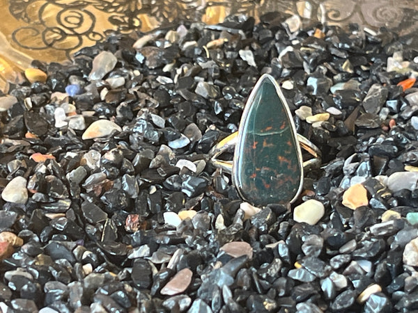 Silver .925 Bloodstone Ring (116)