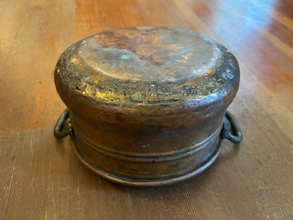 Vintage Hammered Copper Dovetail Pot/ Cauldron