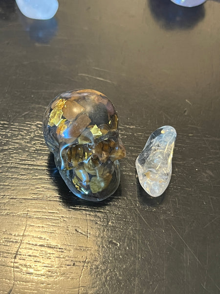 Skull Pouch w/ Crystal
