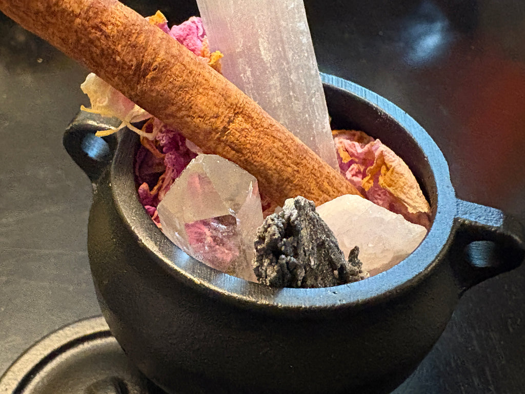 Cast Iron Ritual Cauldron Ritual Kit