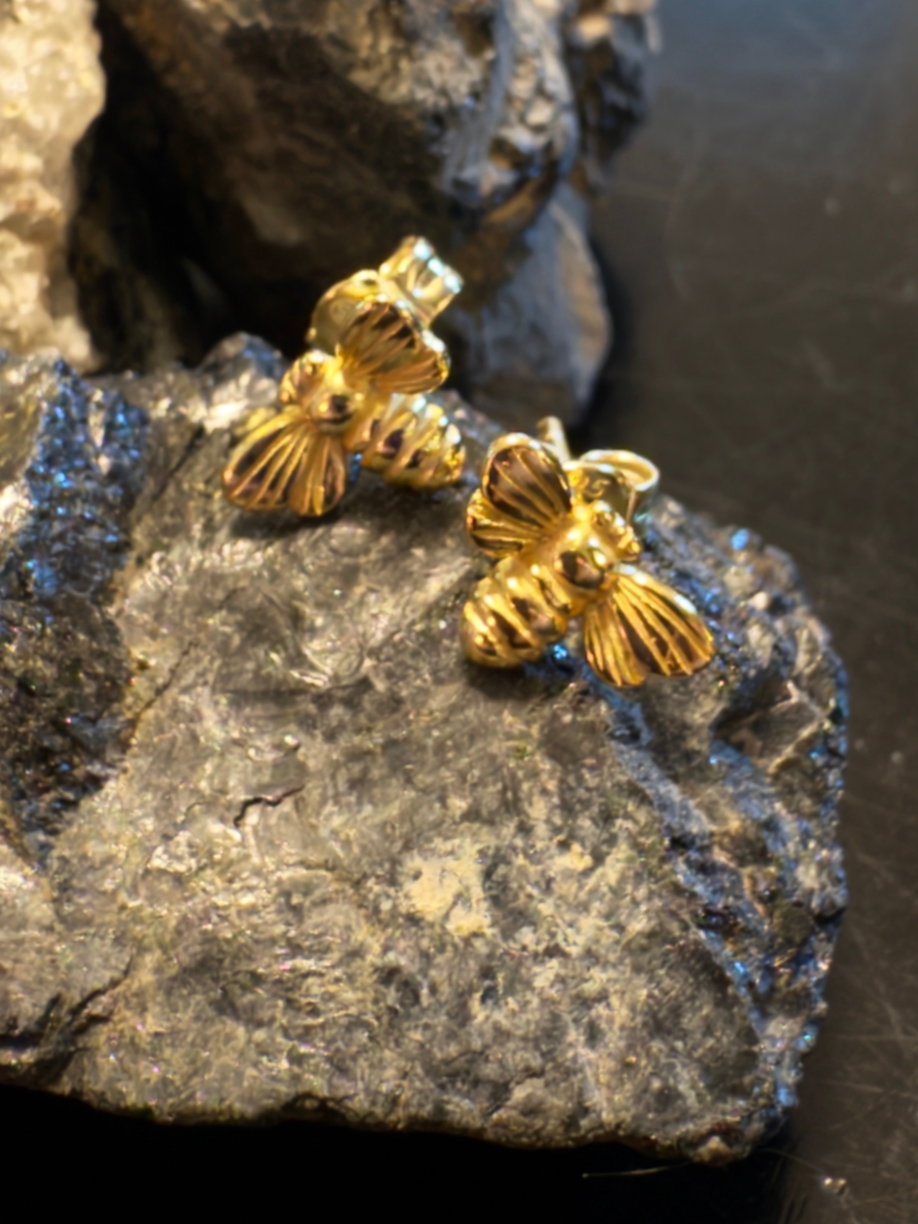 P + G Bee Collection
