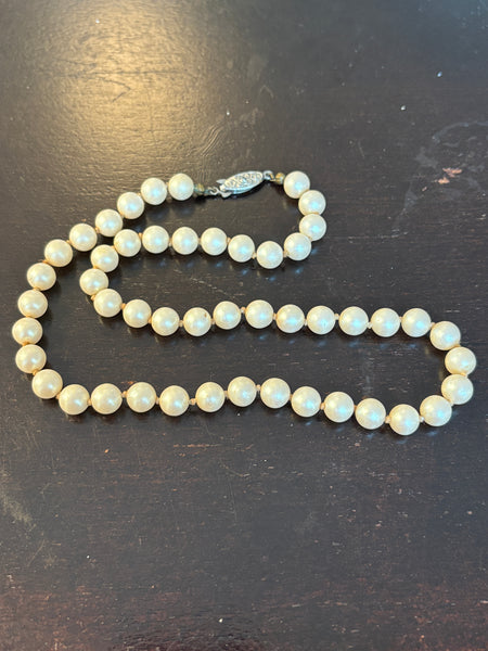 Single Strand Tied Faux Glass Pearls 9” - Cream w/ Gold Clasp