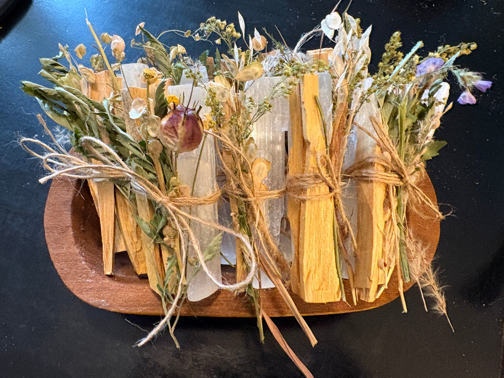 Palo Santo & Selenite Ritual Bundle — Botanical Blessings