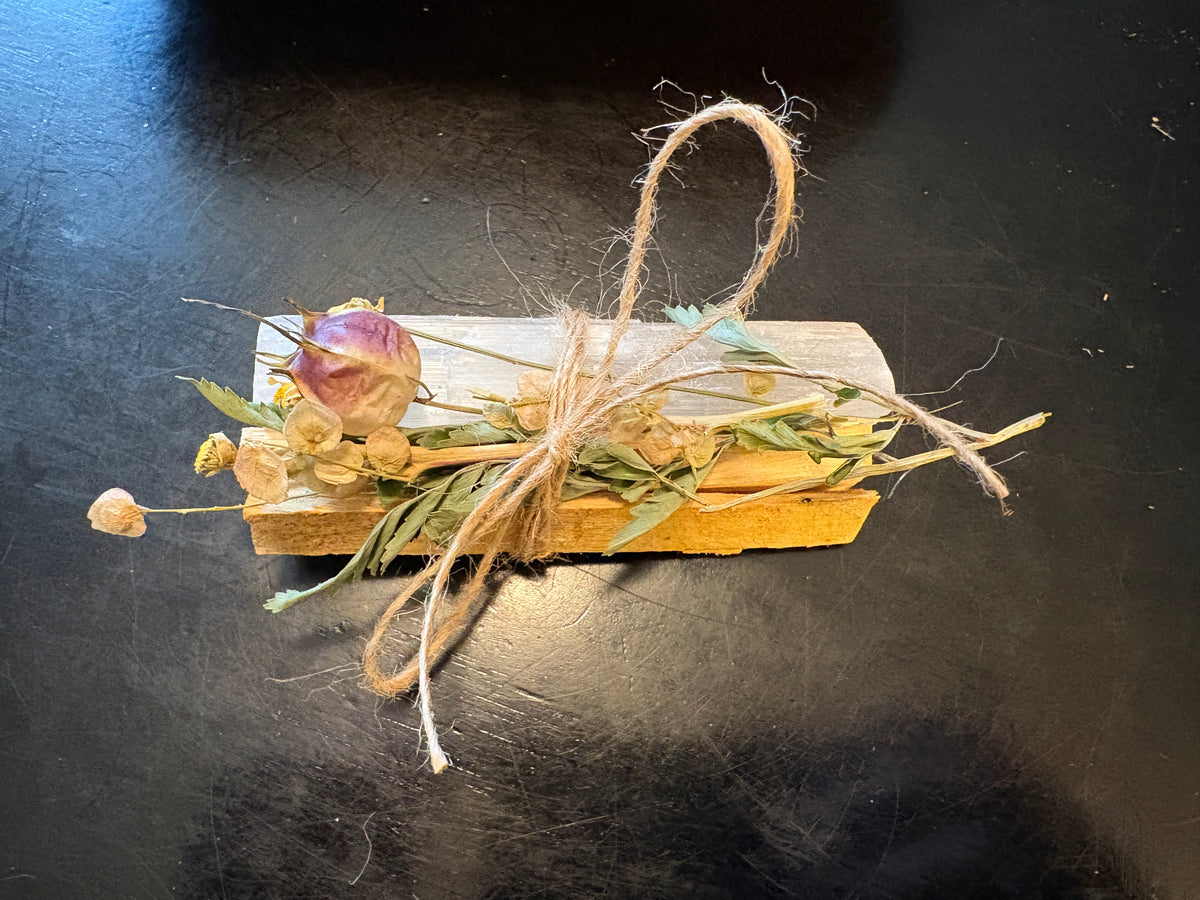 Palo Santo & Selenite Ritual Bundle — Botanical Blessings