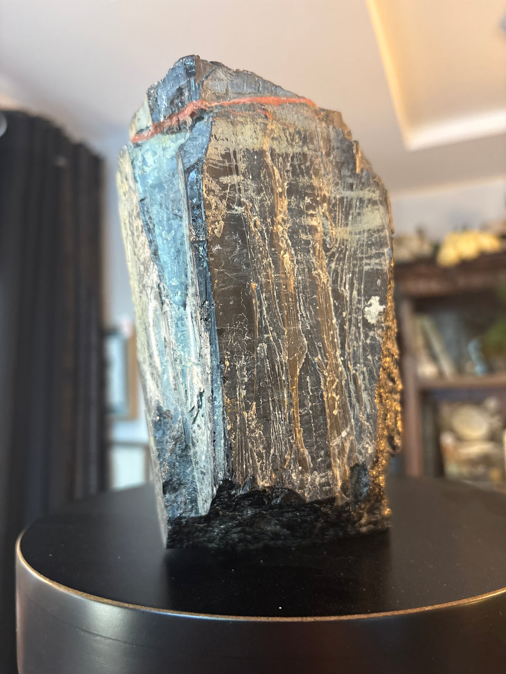 Side view of Black Tourmaline tower showing natural ridges