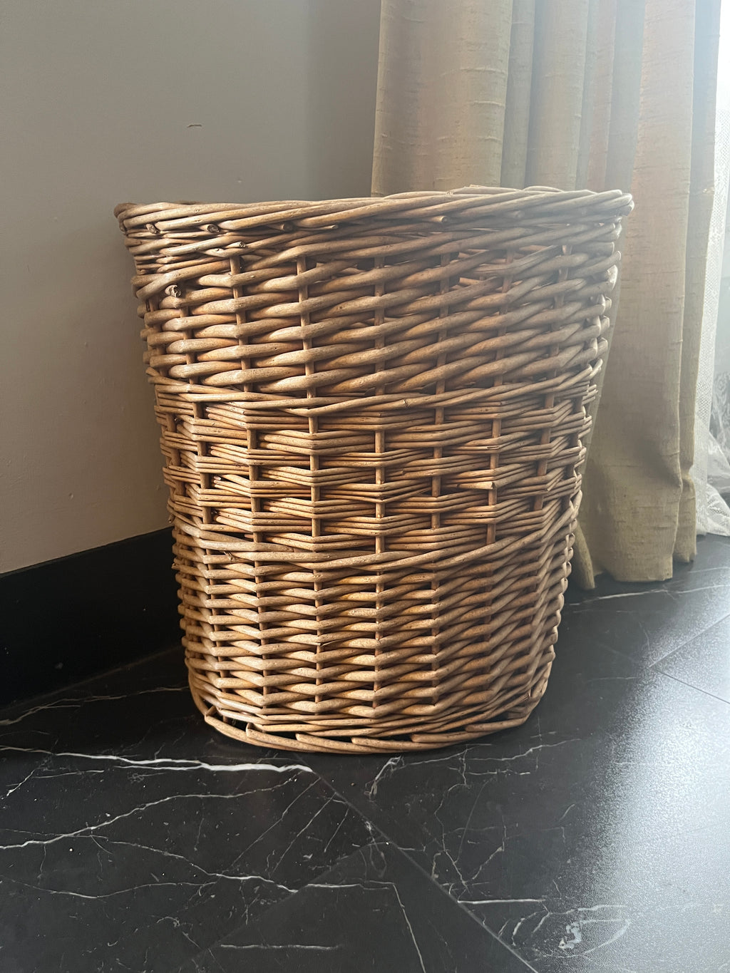 Hamper Style Basket