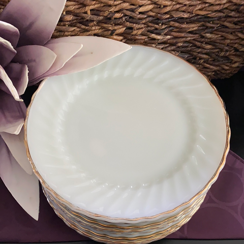 Anchor Hocking Fire King Dinner Plate Milk Glass Swirl Golden Shell Lustre 10”