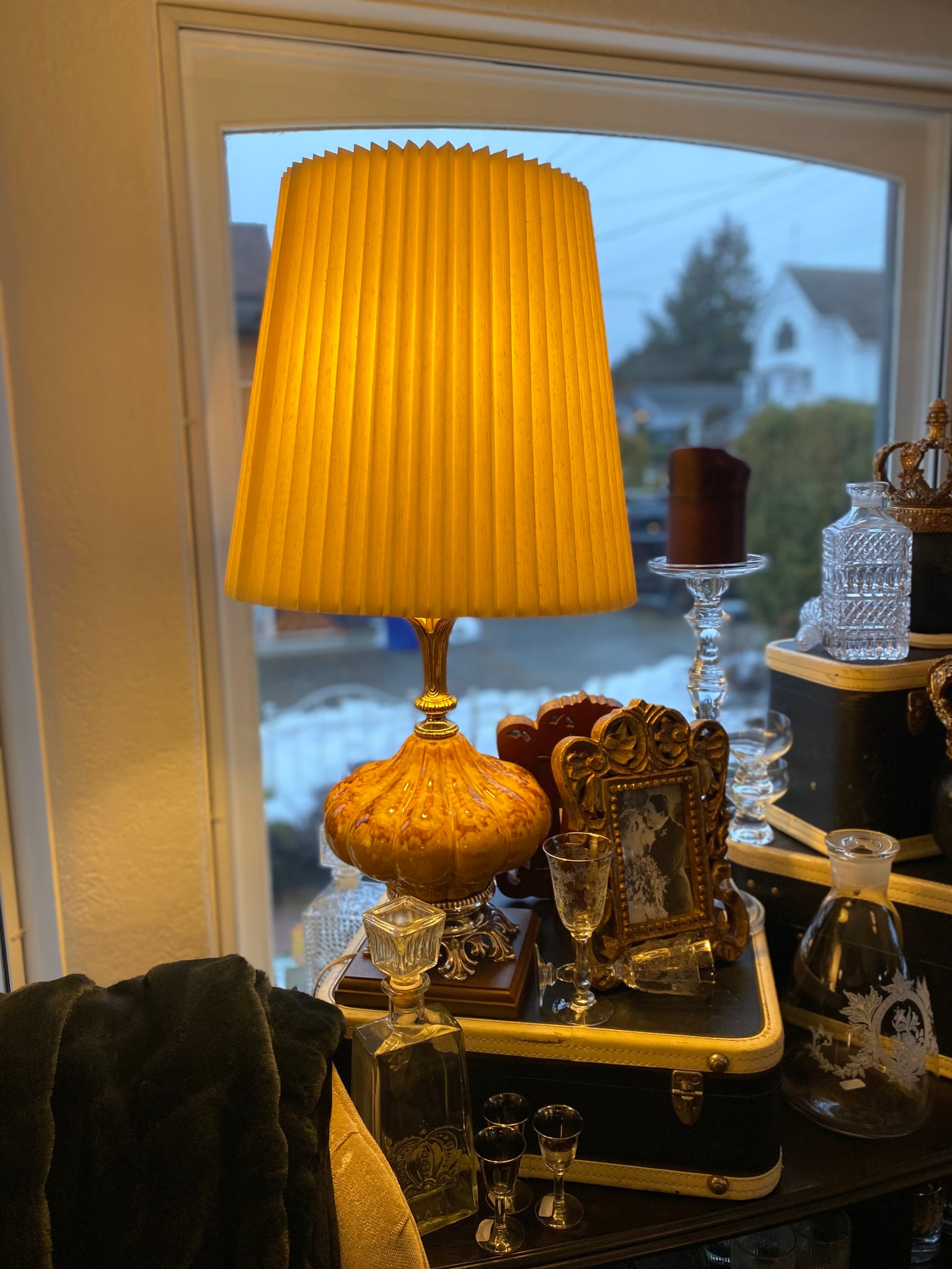Vintage Lamp w/ Caramel Body & Gold Filigree Base