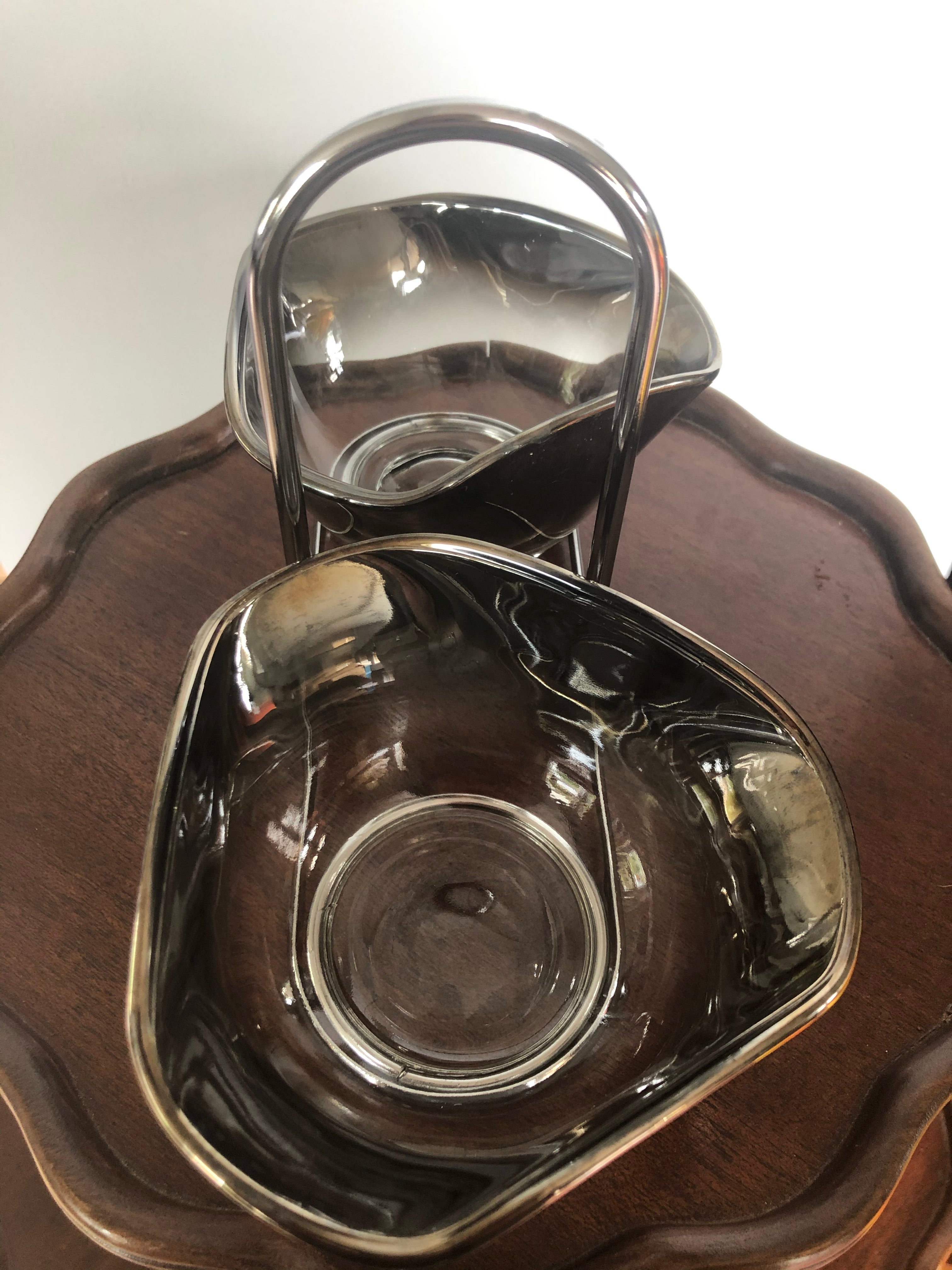 Queen’s Lusterware Glass Bowls with Chrome Caddy
