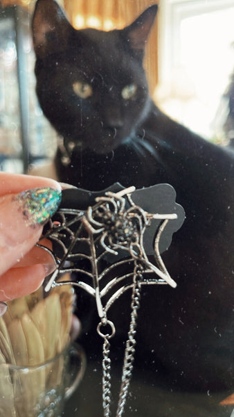 Spider Web Broach