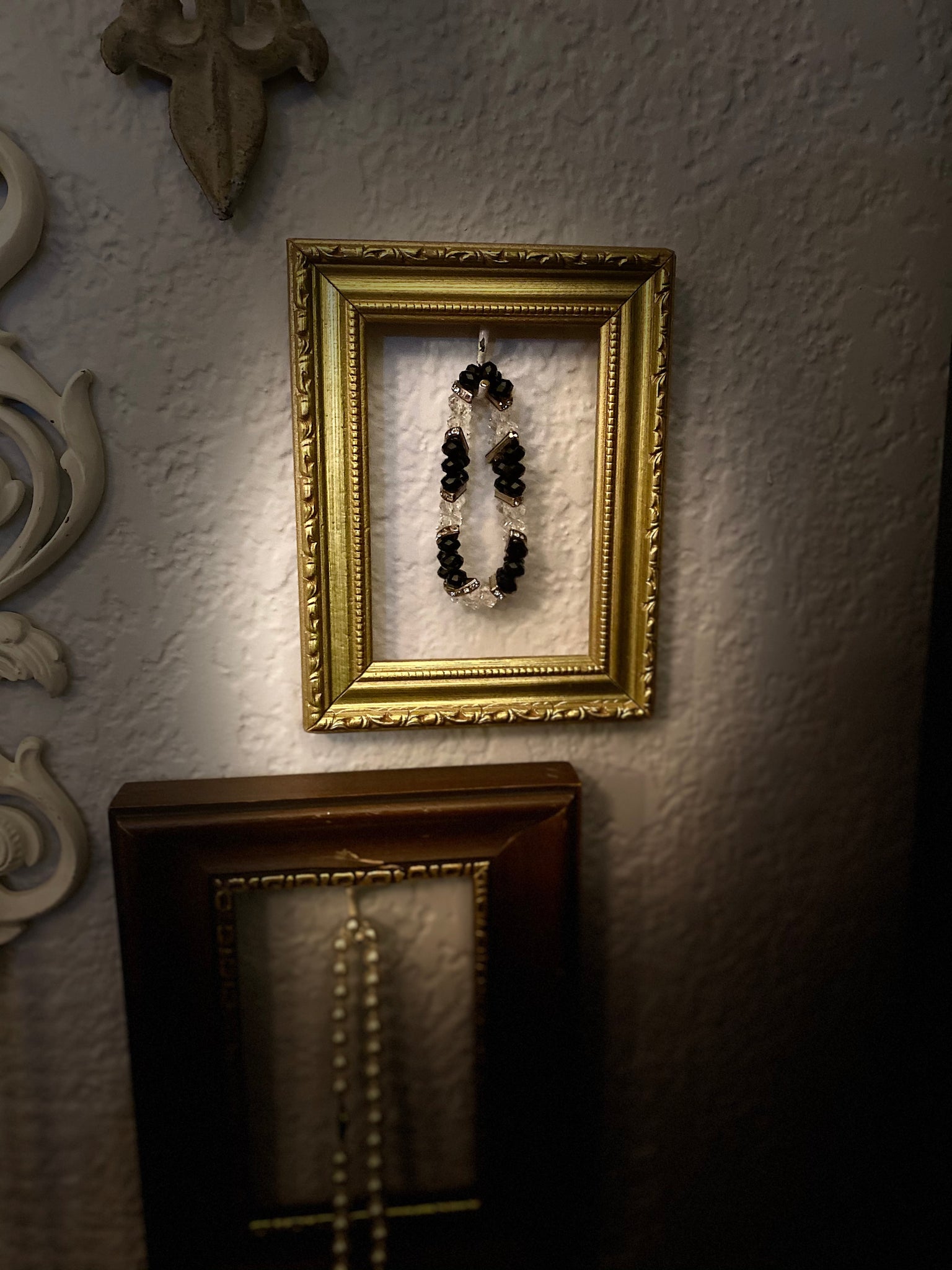 Vintage Gold Frame w/ Hook