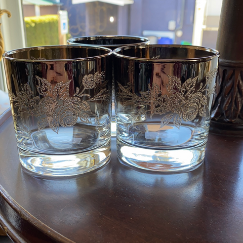 Queens Lusterware Whiskey Glass w/ Roses