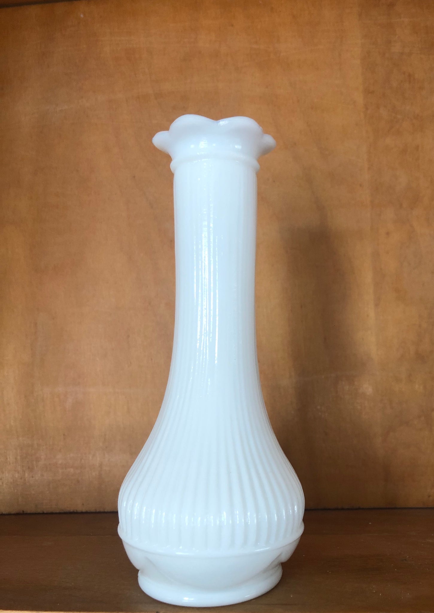 Randall Milk Glass Bud Vase Ribbed w/ Flower Petal lip