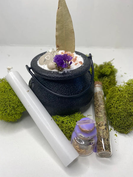 Cauldron Bath Bomb