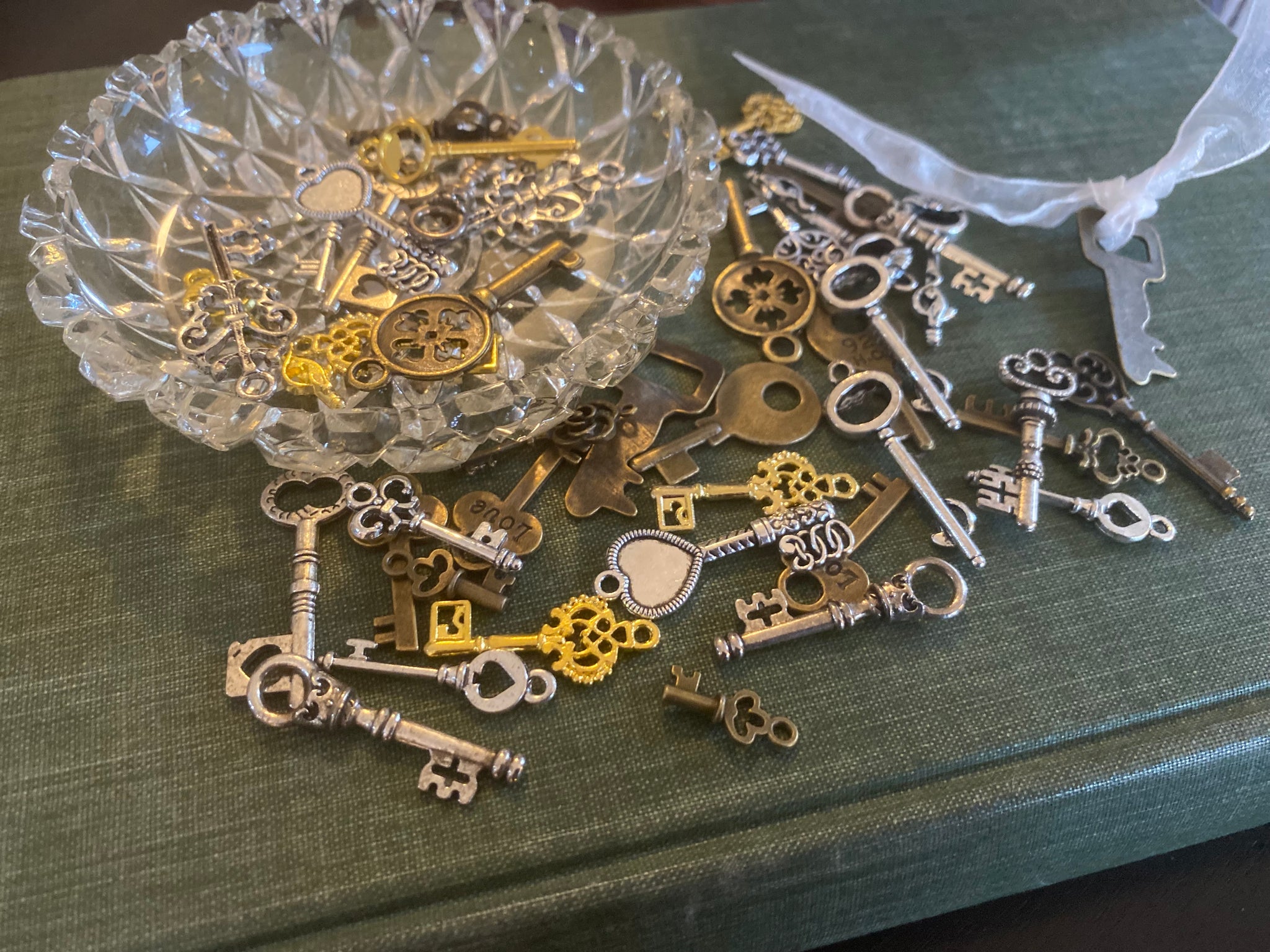 Small Skeleton Keys