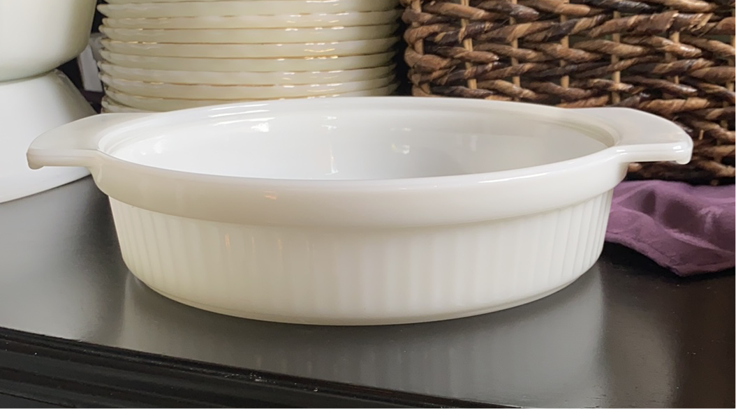 Anchor Hocking Fire King Ribbed Milk Glass Round Handled Casserole Dish 1QT