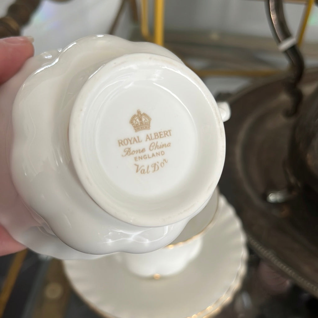 Val D’or Tea Cup & Saucer