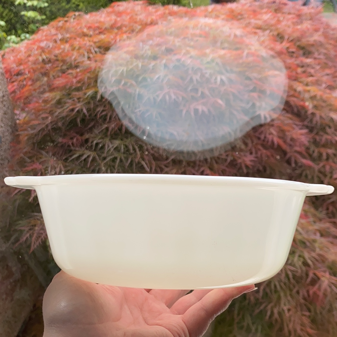 Vintage Fire King 1.5 QT Casserole Dish Milk glass