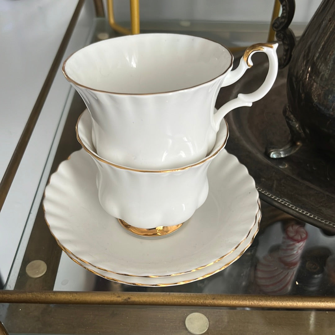 Val D’or Tea Cup & Saucer