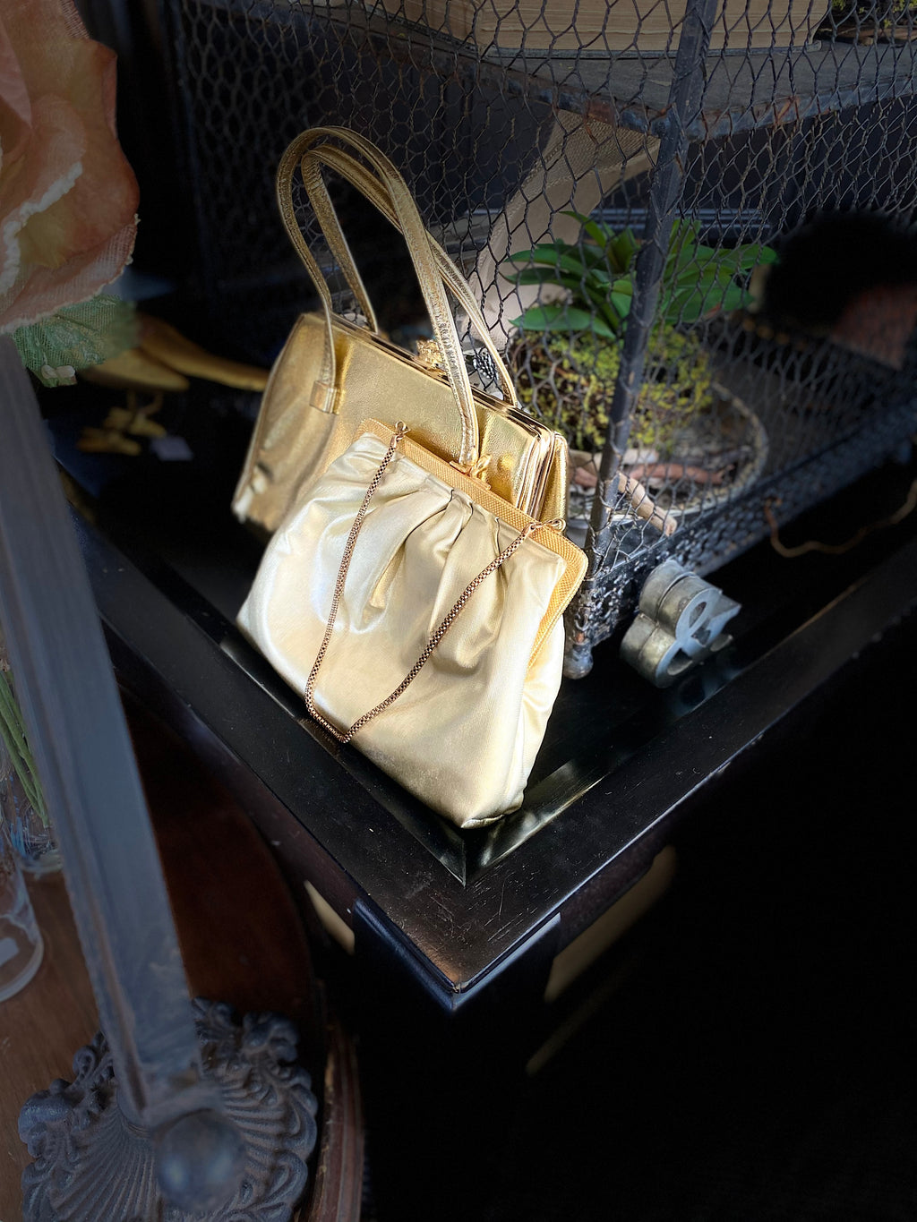 Vintage Harry Levine Gold Lame Purse w/ Gold Straps