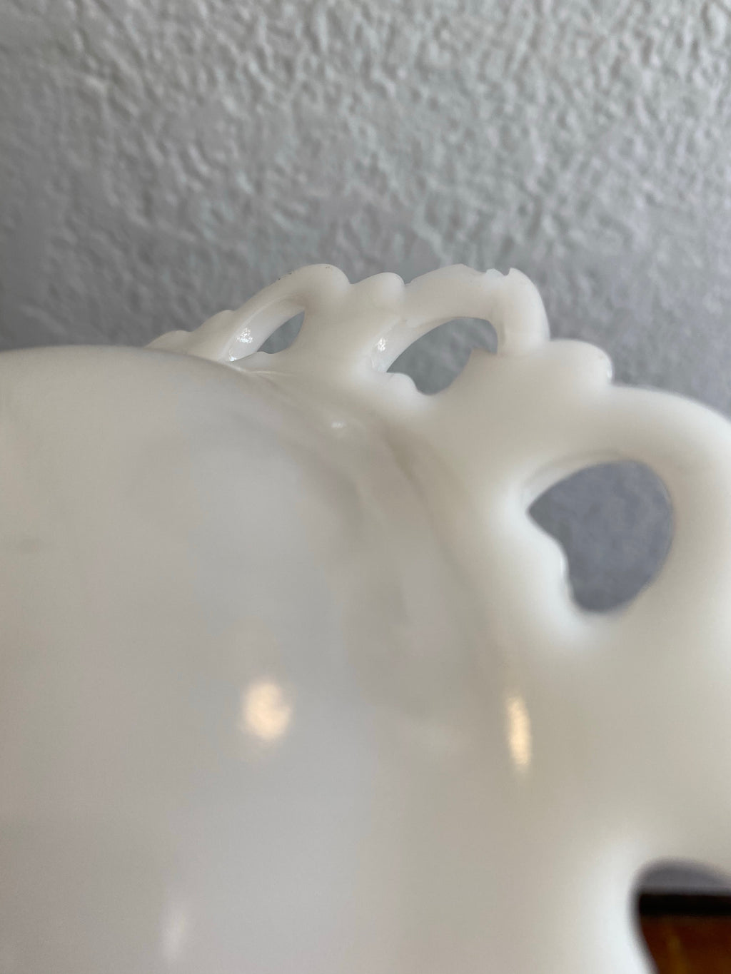 Anchor Hocking Milk Glass Ruffled Lace Edge Compote 7"