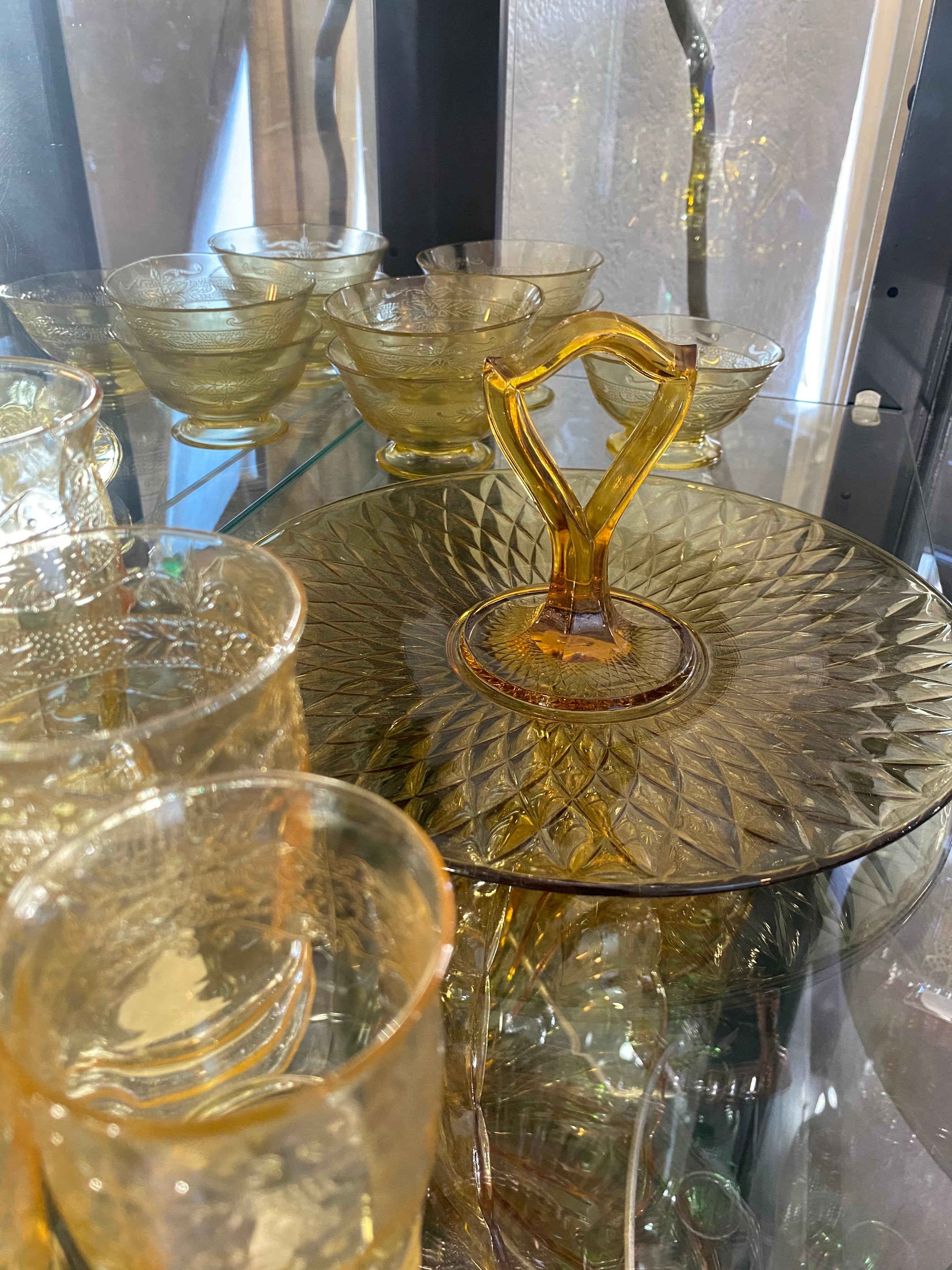 Amber Diamond Cut Tidbit Tray