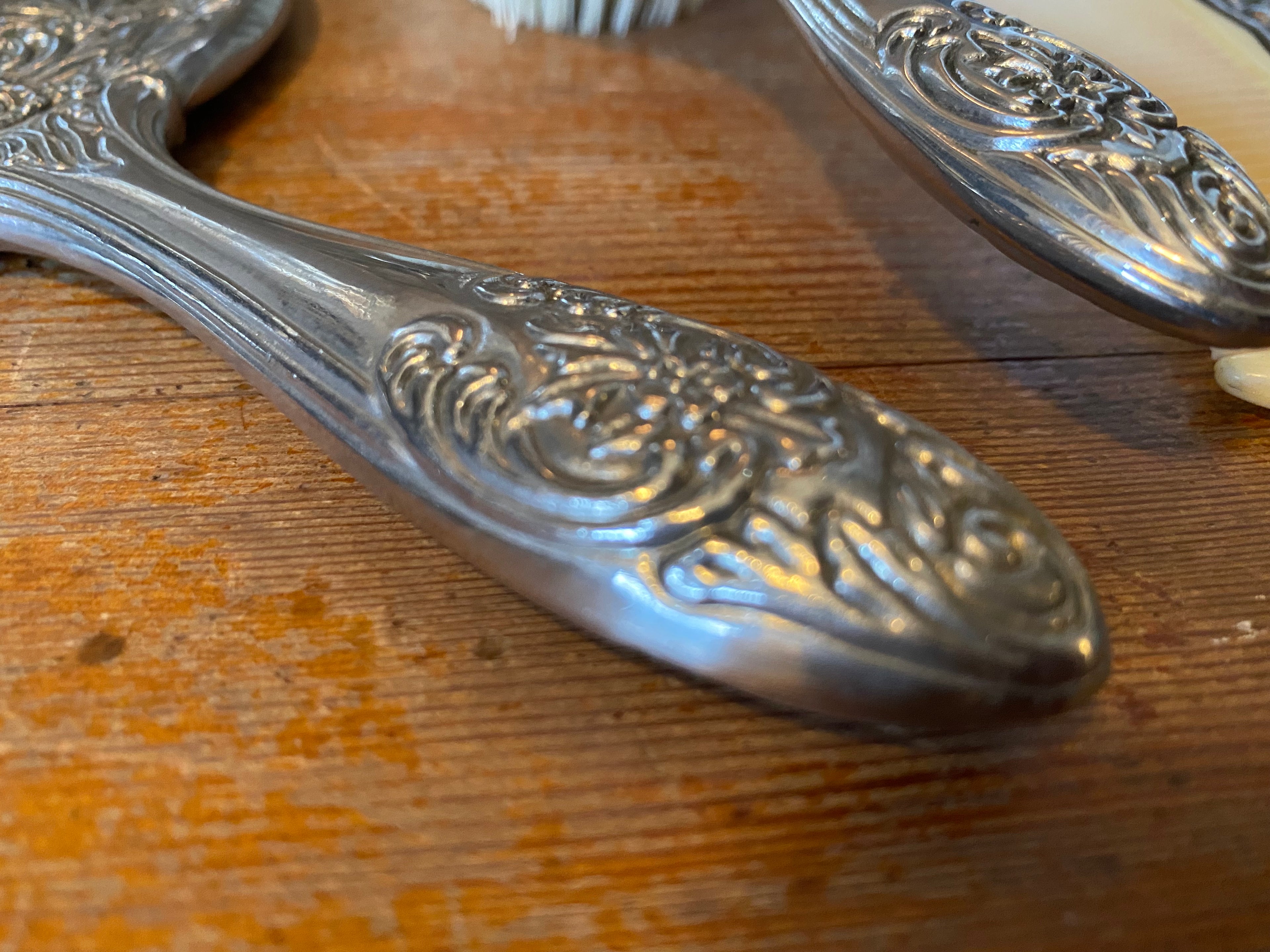 Vintage Silver Plated 3 pc Vanity Set