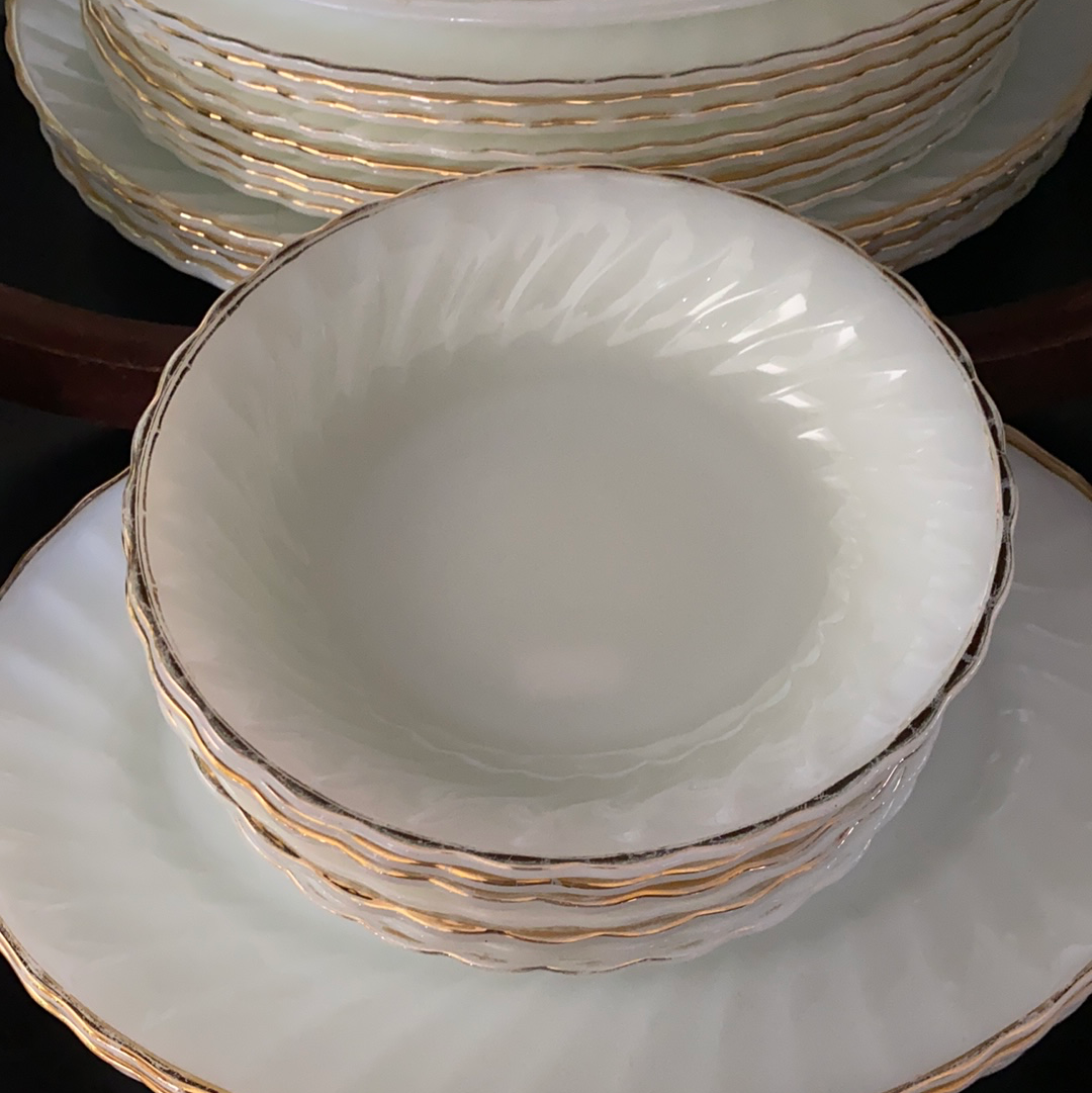 Anchor Hocking Fire King Soup Bowl Milk Glass Swirl Golden Shell Lustre 7.5"