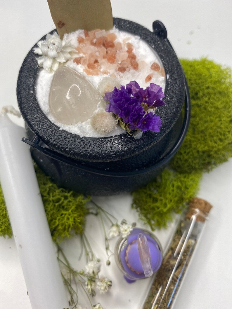 Cauldron Bath Bomb