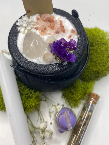Cauldron Bath Bomb